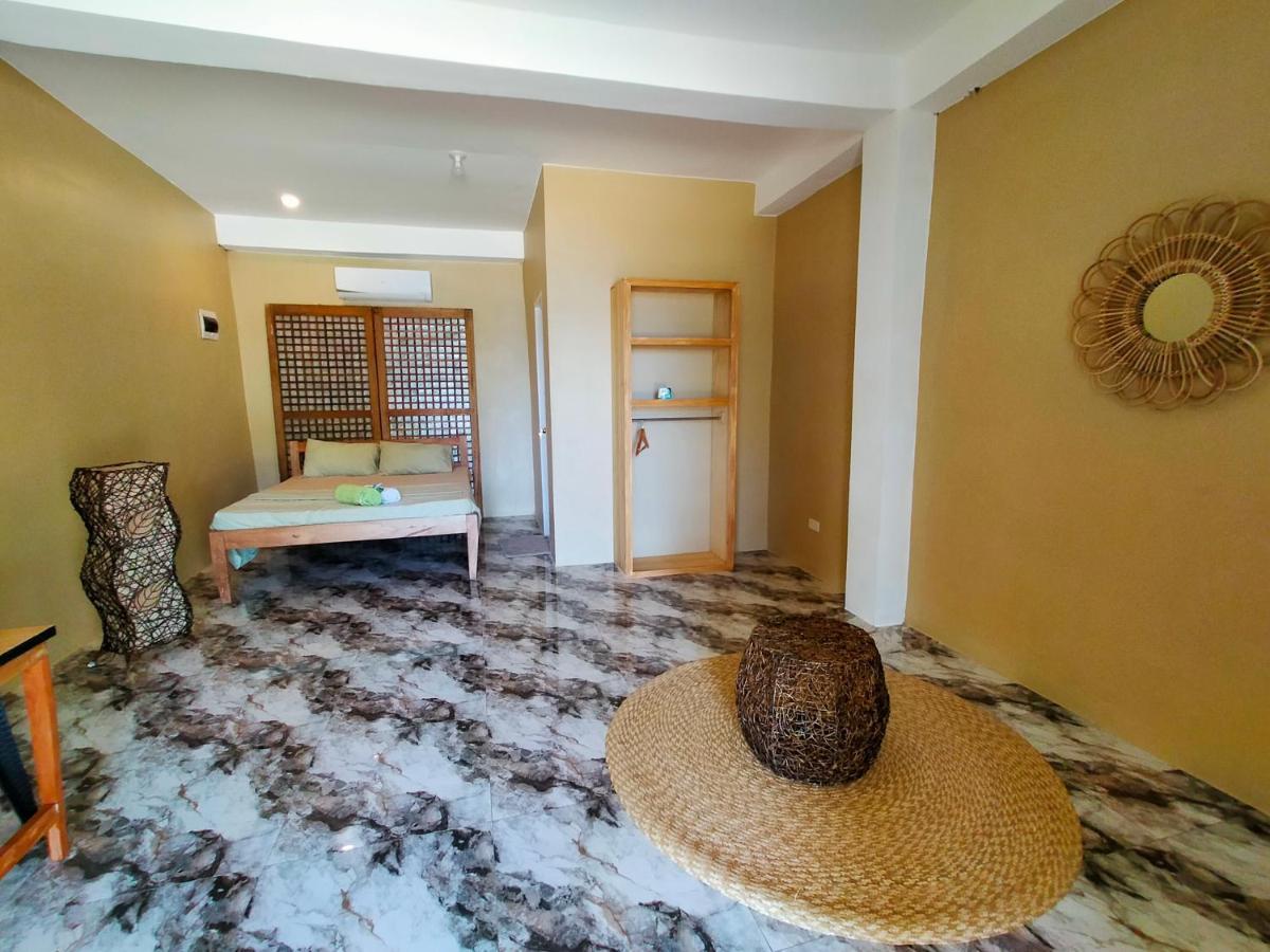 Sea U Inn Romblon Exterior photo